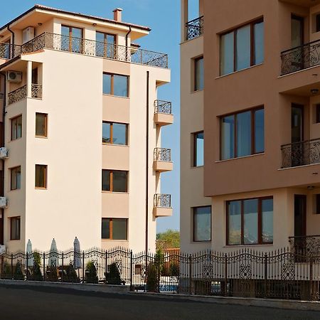 Stanny Court Aparthotel ネセバル エクステリア 写真